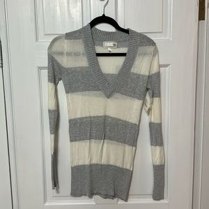 Aeropostale small stripe sweater rugby v neck